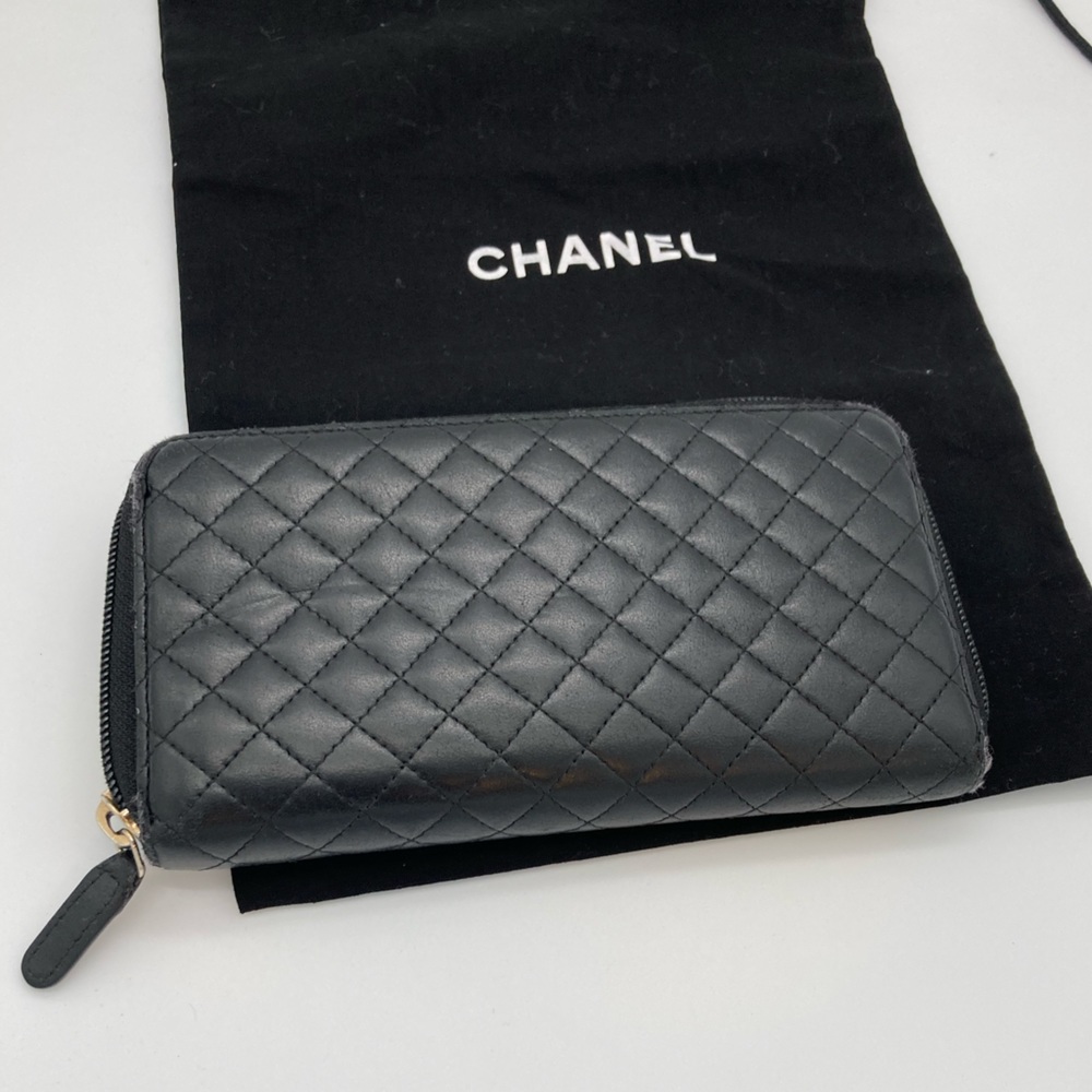 CHANEL CC QUILTED DIAMOND BLACK LAMBSKIN ZIPPY WALLET - Picture 6 of 15